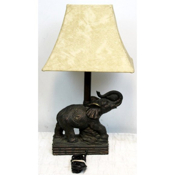 Elephant Table Lamp Aged Bronze Color 3D Pineapple Faux Leather Sahara Tropical - Picture 3 of 12